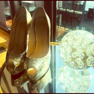 Giuseppe Zanetti gold python peep toe heels